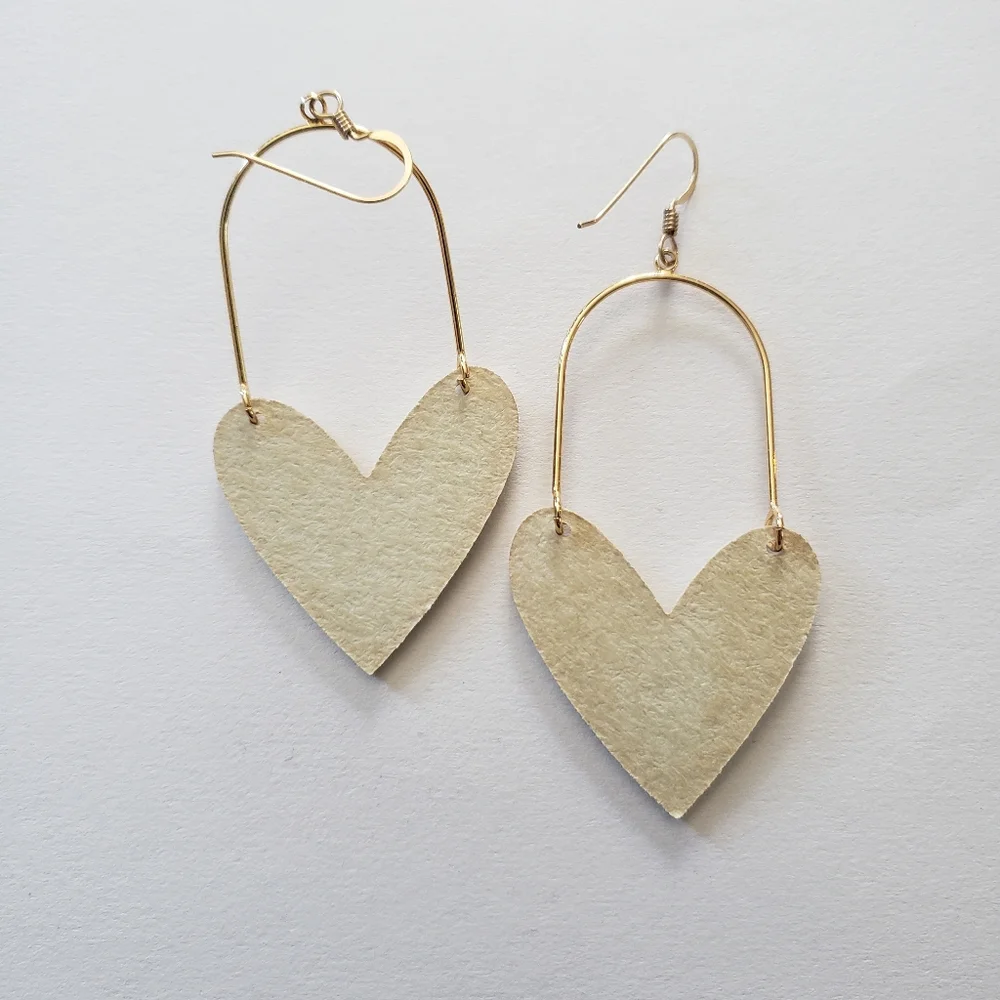 Nickel and Suede White Sweethearts Leather Earrings